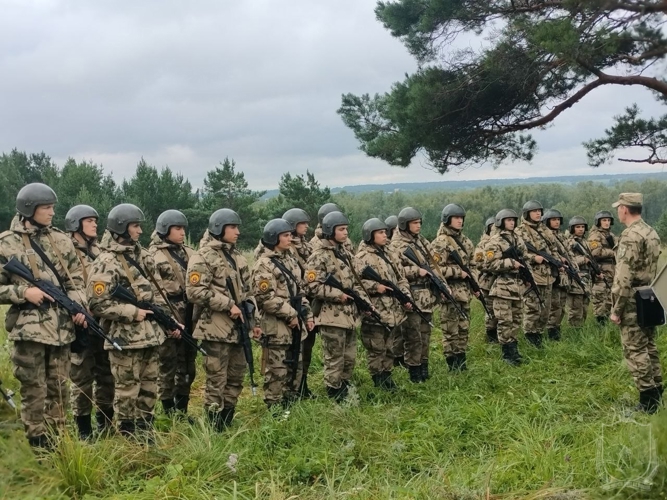 Курсанты 1 курса прошли общевойсковую подготовку
