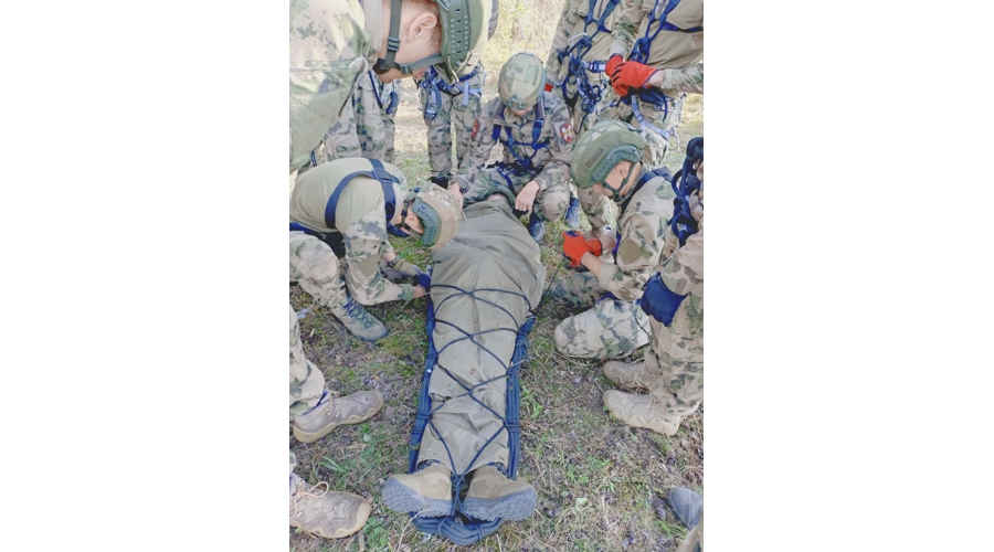 В военном институте проведены занятия по горной подготовке
