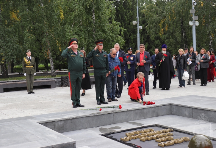 Курсанты и офицеры военного института приняли участие в мемориальном мероприятии в рамках научной конференции