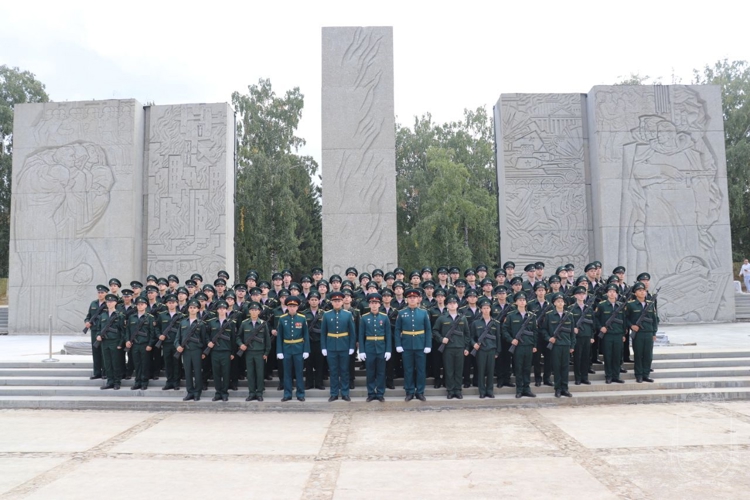 Курсанты 1 курса Новосибирского военного института приняли присягу
