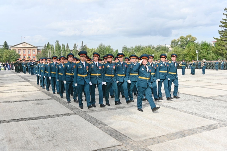 Курсанты 1 курса Новосибирского военного института приняли присягу