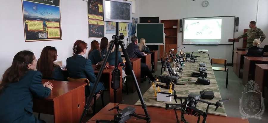 В военном институте проведены занятия по применению  беспилотных воздушных судов