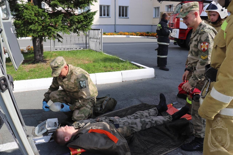 Пожарно-тактические учения прошли в Новосибирском военном институте