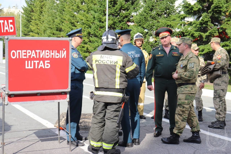Пожарно-тактические учения прошли в Новосибирском военном институте