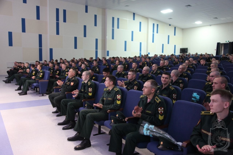 Курсанты военного института посетили поэтический вечер