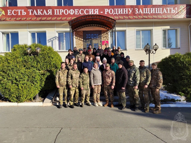 Курсанты Новосибирского военного института  провели занятия с представителями общественного движения 