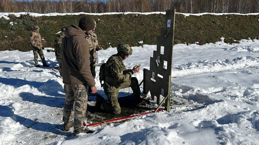 В военном институте прошли соревнования по курсантскому триатлону