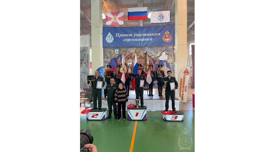 Команда Новосибирского военного института по самбо стала чемпионом войск национальной гвардии