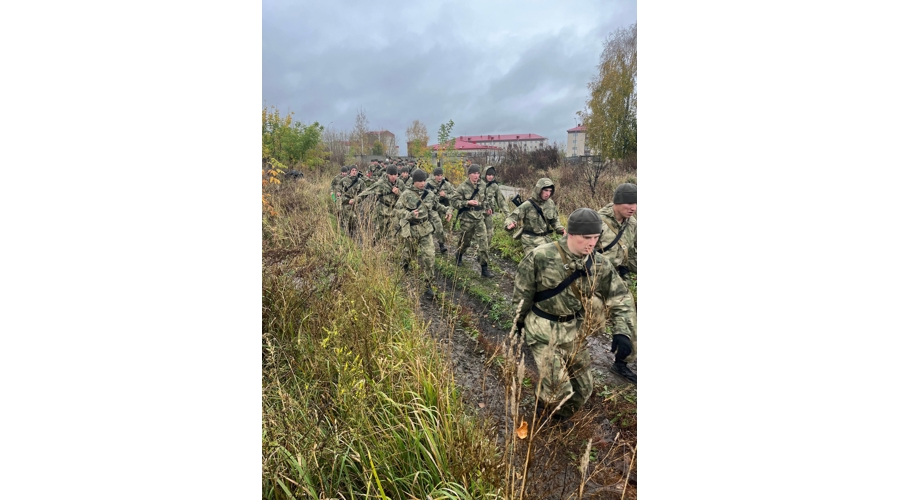 В военном институте прошло первенство среди подразделений по совершению марш-броска 