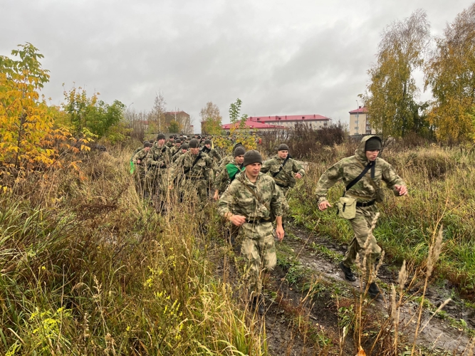 В военном институте прошло первенство среди подразделений по совершению марш-броска 