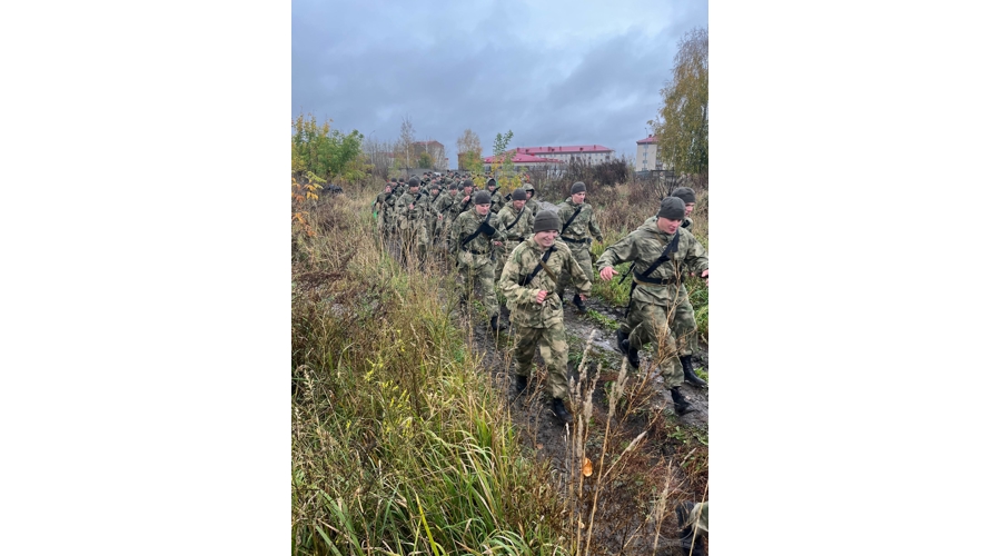 В военном институте прошло первенство среди подразделений по совершению марш-броска 