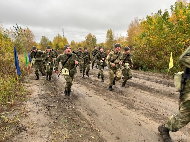 В военном институте прошло первенство среди подразделений по совершению марш-броска
