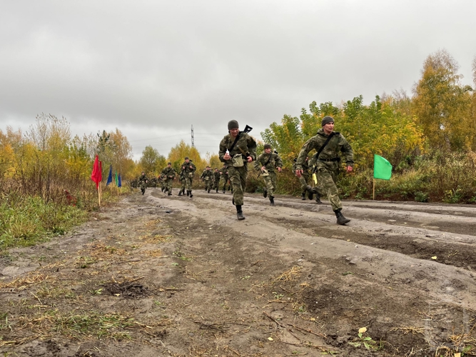 В военном институте прошло первенство среди подразделений по совершению марш-броска 