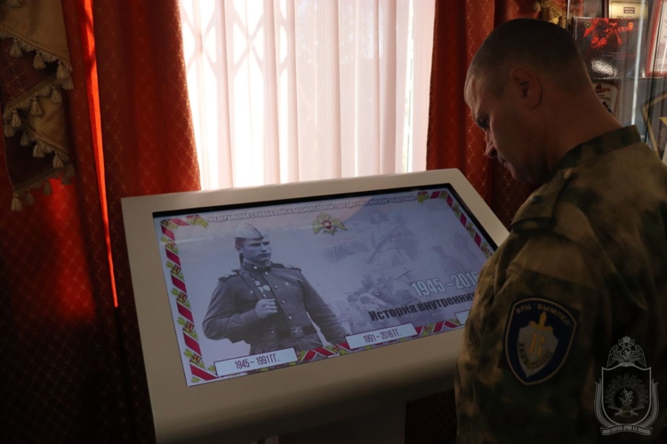 Курсанты Новосибирского военного института  провели занятия с представителями общественного движения 