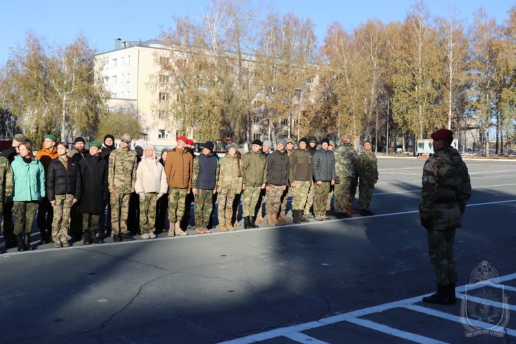 Курсанты Новосибирского военного института  провели занятия с представителями общественного движения 