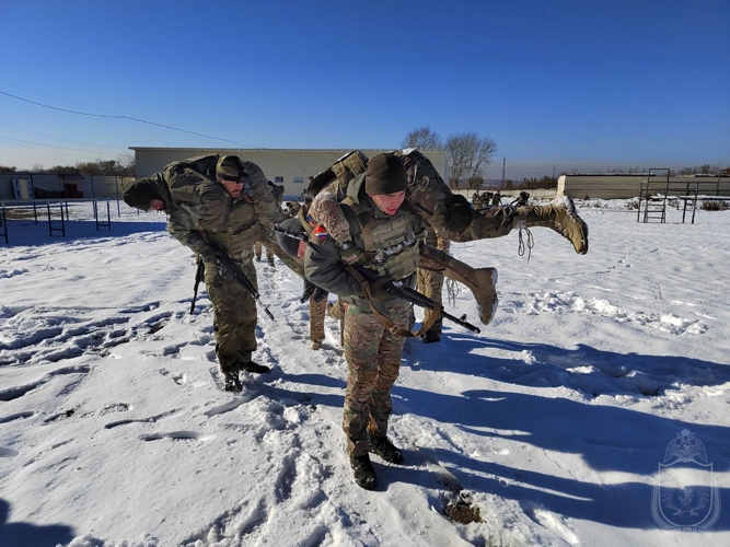 Курсанты Новосибирского военного института  провели занятия с представителями общественного движения 