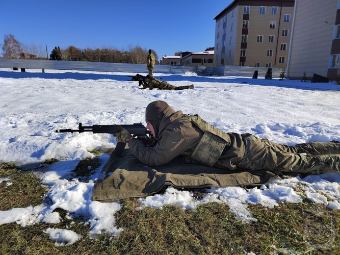 Курсанты Новосибирского военного института  провели занятия с представителями общественного движения 