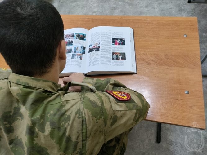 В военный институт передан в дар уникальный экспонат