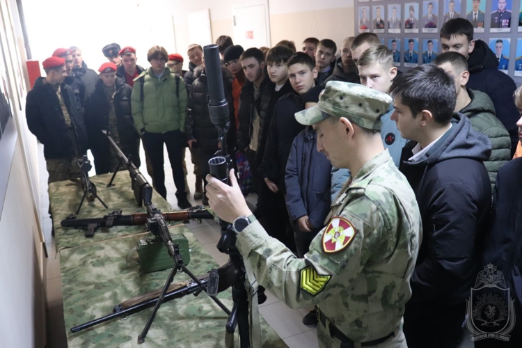 В Новосибирском военном институте прошел День открытых дверей