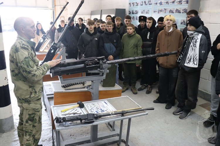 В Новосибирском военном институте прошел День открытых дверей