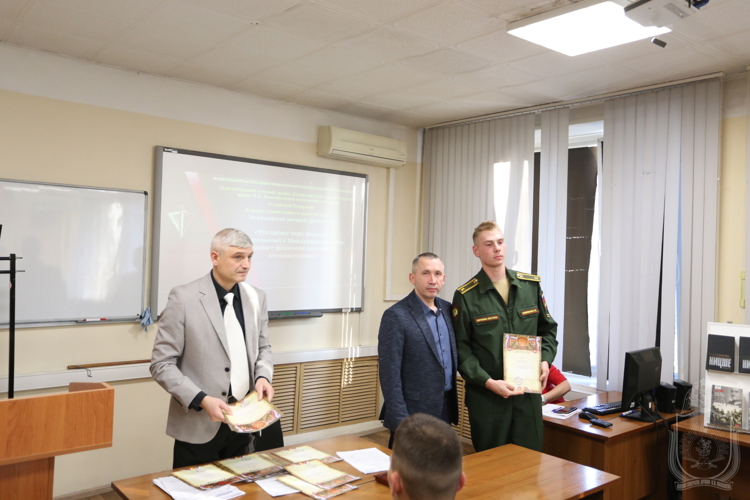 В военном институте проведен мезвузовский научный круглый стол