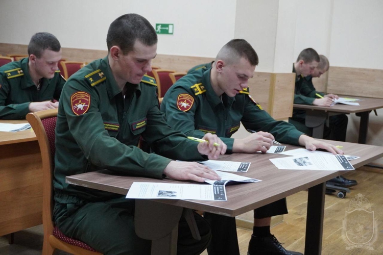 Курсанты военного института приняли участие в технологическом диктанте