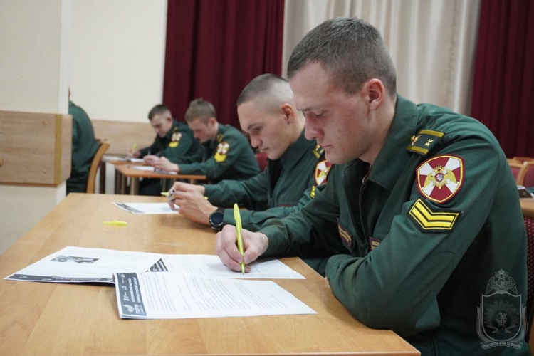 Курсанты военного института приняли участие в технологическом диктанте