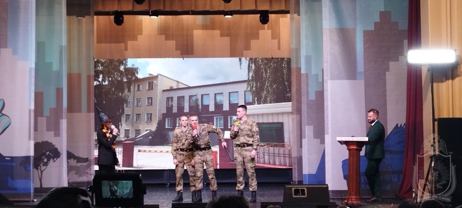 Курсанты военного института приняли участие   в полуфинальной игре официальной лиги «КВН-Сибирь»