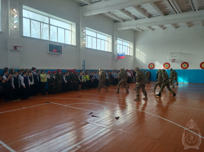 Военнослужащие военного института приняли участие  в межрегиональном патриотическом форуме