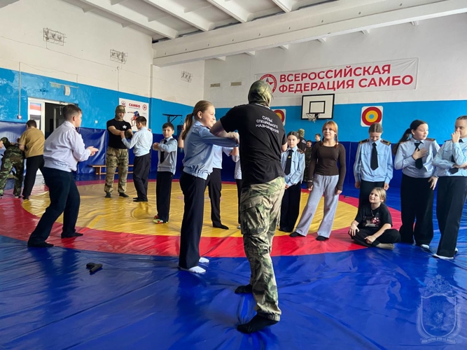 Военнослужащие военного института приняли участие  в межрегиональном патриотическом форуме