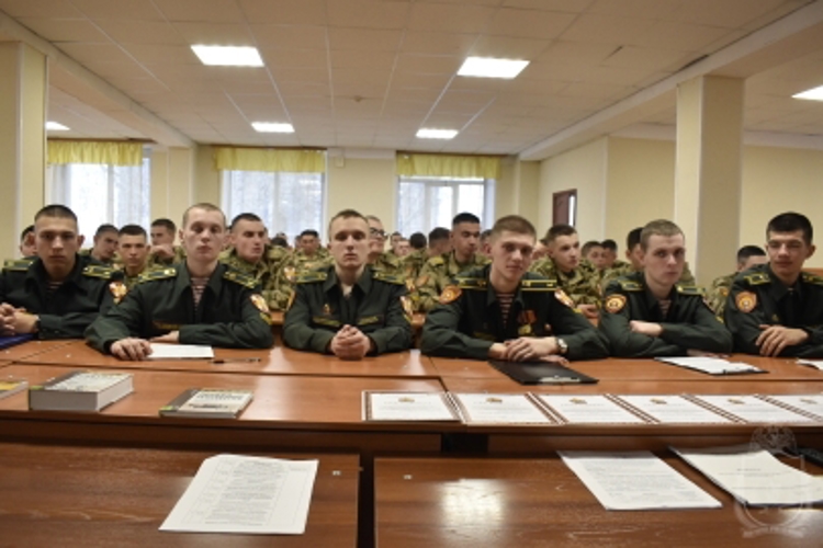 С курсантами 2 курса проведена научная конференция по тактике