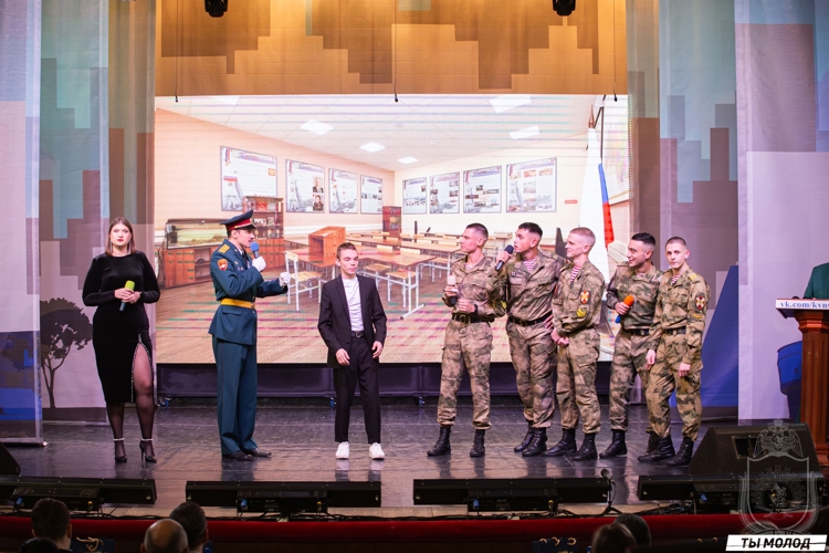 Курсанты военного института приняли участие в финале официальной лиги «КВН-Сибирь»