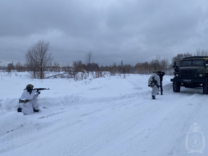  В военном институте определили лучшего руководителя занятия по тактике среди командиров подразделений
