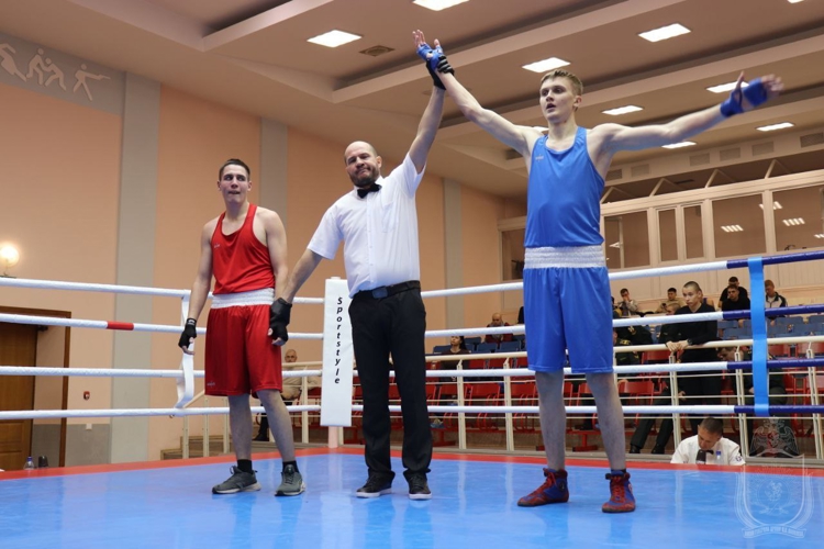 В военном институте прошел чемпионат по боксу