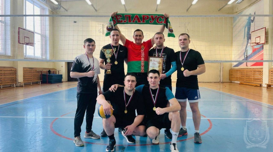 В военном институте прошел Кубок абсолютного чемпиона по волейболу