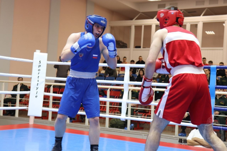 В военном институте прошел чемпионат по боксу