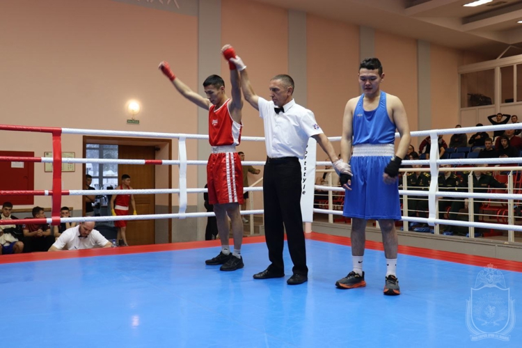 В военном институте прошел чемпионат по боксу