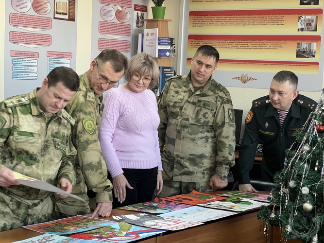 В военном институте прошел конкурс рисунков, посвященный борьбе с коррупцией