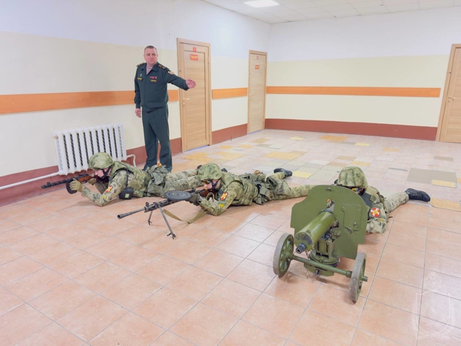 В военном институте проведен круглый стол, посвященный охране важных государственных объектов