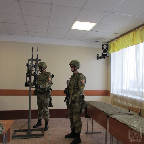 В военном институте проведен круглый стол, посвященный охране важных государственных объектов