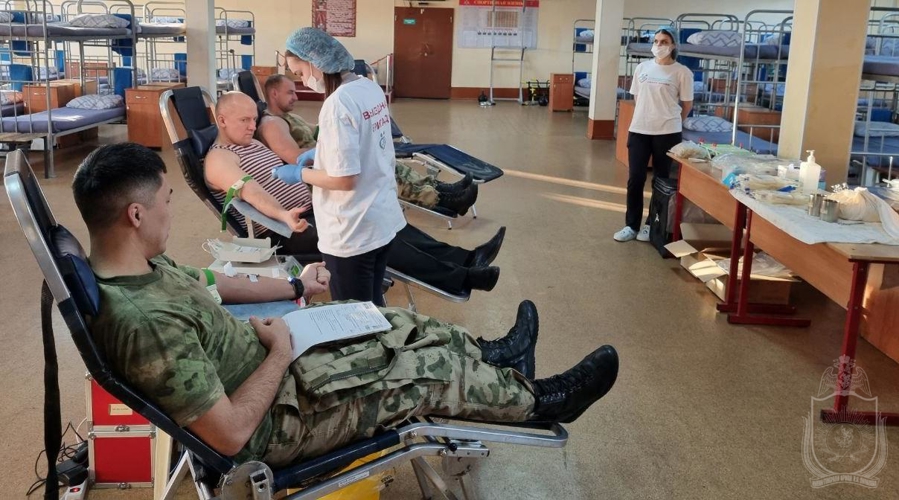 55 доноров в честь 55-летнего юбилея. В Новосибирском военном институте прошла донорская акция