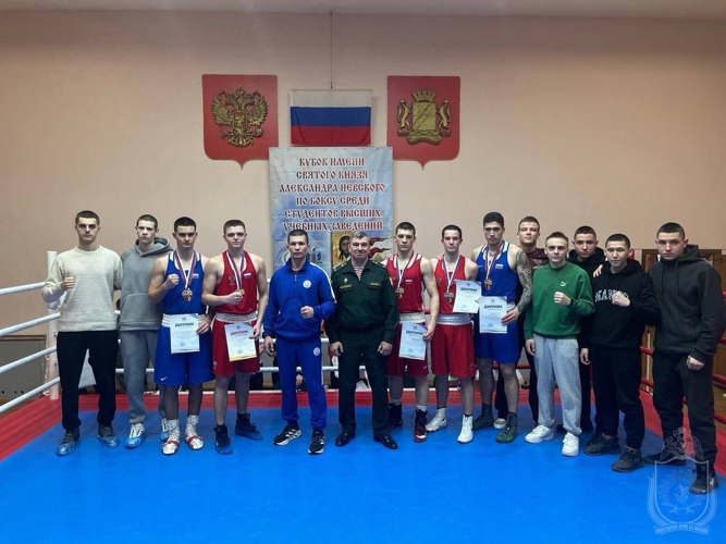 Команда военного института по боксу стала призером чемпионата