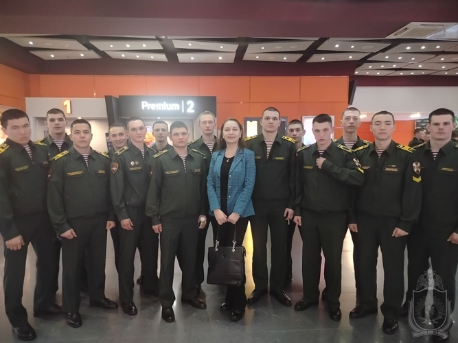Для курсантов военного института организован  просмотр фильма «Малыш»