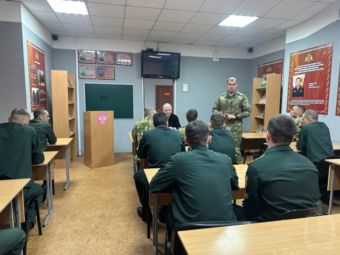 С курсантами военного института проведен внутриведомственный научный семинар