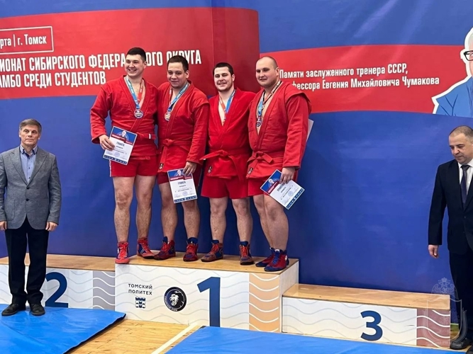 Курсанты военного института стали призерами чемпионата по самбо