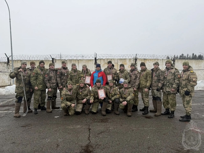 В военном институте подвели итоги чемпионата  по хоккею с мячом в валенках