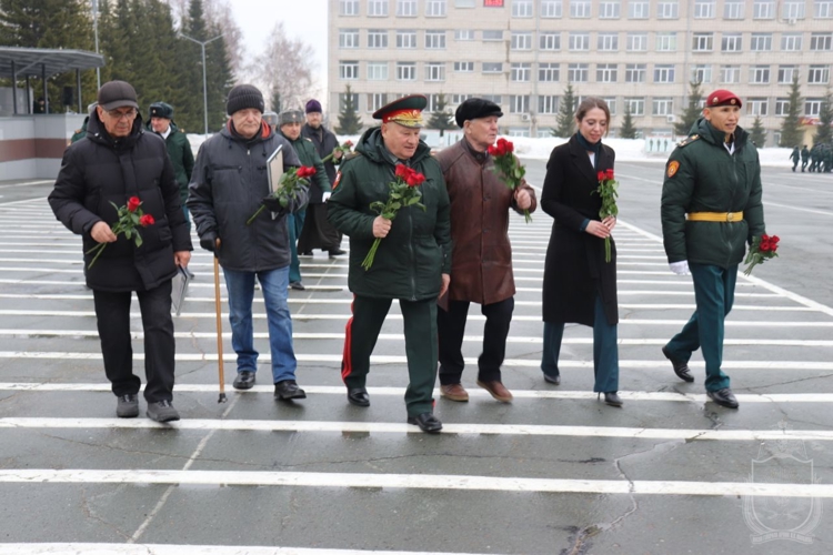 В Новосибирском военном институте отметили  День войск национальной гвардии
