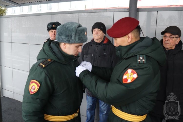 В Новосибирском военном институте отметили  День войск национальной гвардии