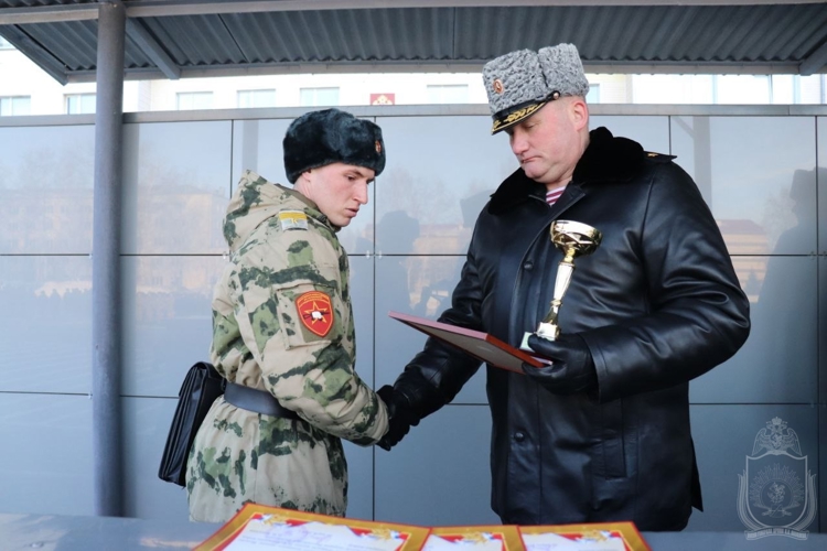 В военном институте подвели итоги чемпионата  по хоккею с мячом в валенках