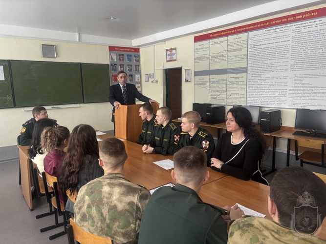 В военном институте проведен межвузовский круглый стол «Войска национальной гвардии: история и современность»